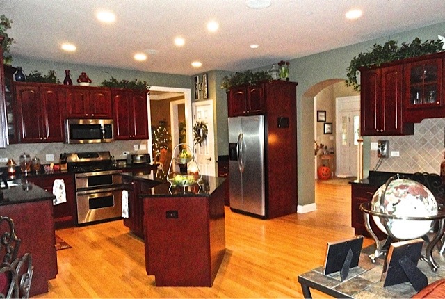 870 Freeman Rd, Hoffman Estates, IL 60192 photo 3
