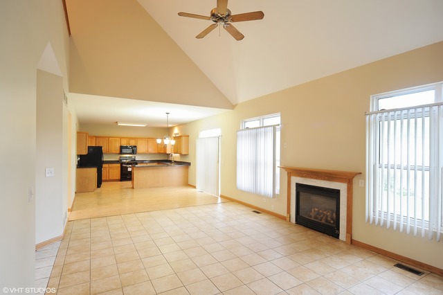 164 6th St, Wheeling, IL 60090 photo 5