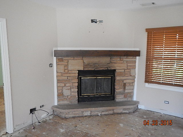 1664 E Algonquin Rd, Des Plaines, IL 60016 photo 5