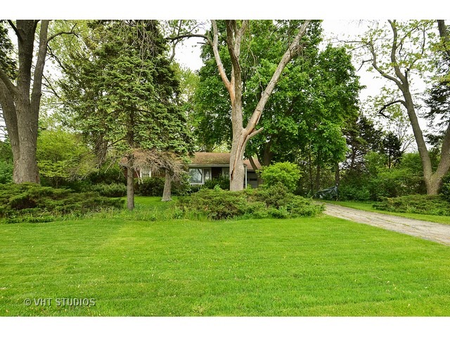401 Warren Rd, Glenview, IL 60025 photo 2