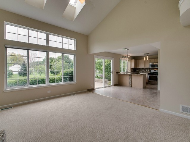 505 Ivory Ln, Bartlett, IL 60103 photo 5