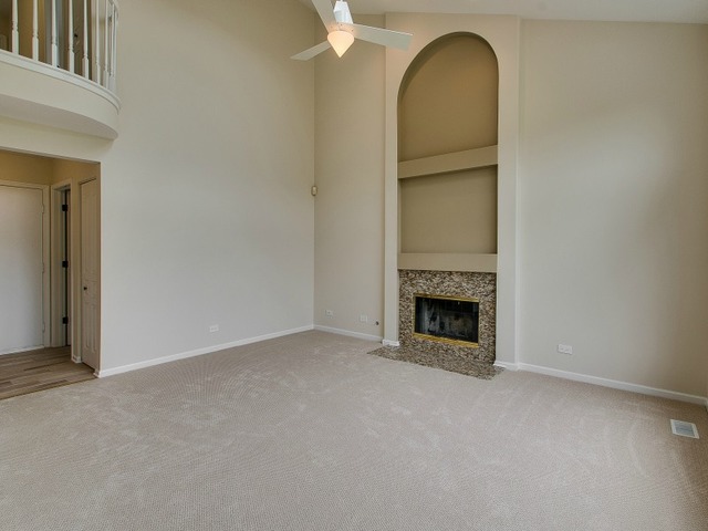 505 Ivory Ln, Bartlett, IL 60103 photo 4