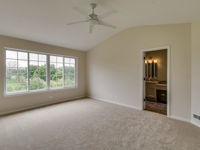 505 Ivory Ln, Bartlett, IL 60103 photo 18