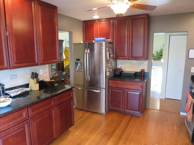 1019 E Lowden Ave, Wheaton, IL 60189 photo 3