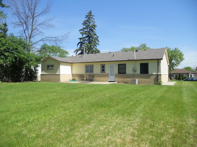 123 E Berkley Ln, Hoffman Estates, IL 60169 photo 8