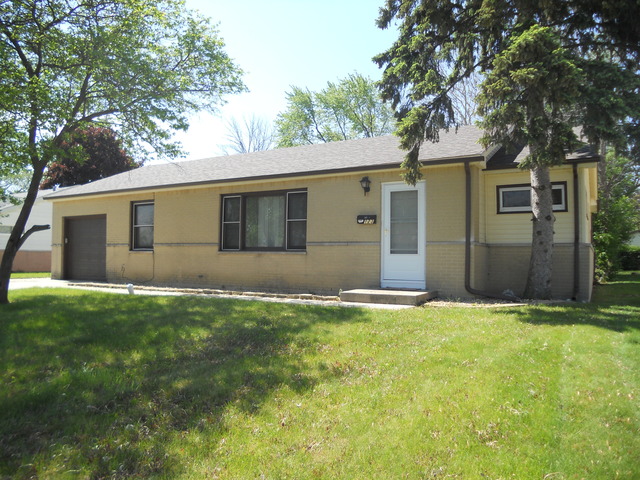 123 E Berkley Ln, Hoffman Estates, IL 60169 photo 1
