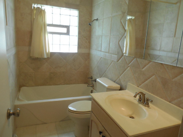 16048 Cambridge Ct, Markham, IL 60428 photo 8