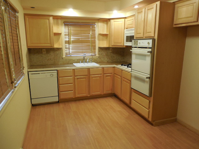 16048 Cambridge Ct, Markham, IL 60428 photo 10