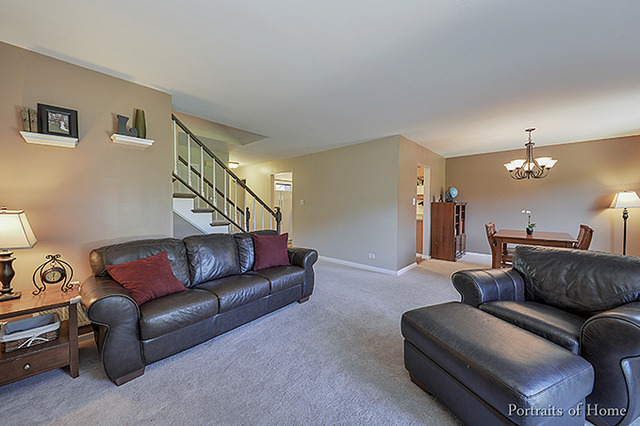 1425 Blackburn St, Wheaton, IL 60189 photo 3