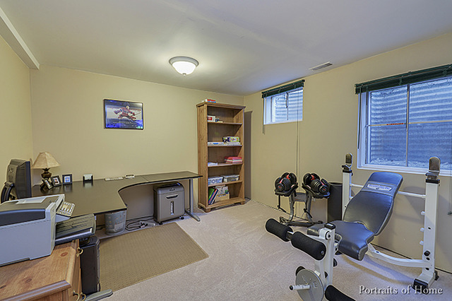 1425 Blackburn St, Wheaton, IL 60189 photo 8