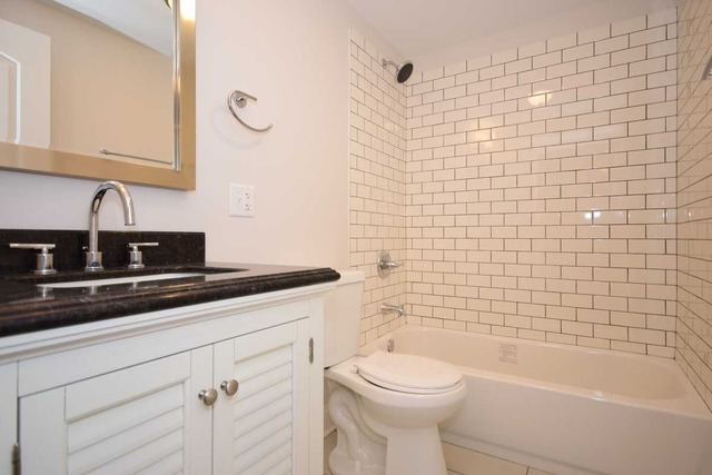 6710 Riverside Dr, Berwyn, IL 60402 photo 15