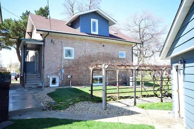 6710 Riverside Dr, Berwyn, IL 60402 photo 23