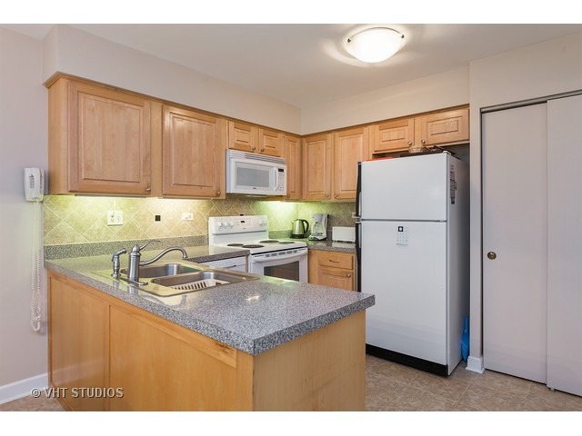 306 Partridge Ln #306, Wheeling, IL 60090 photo 4