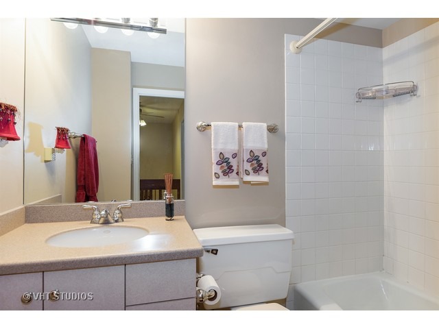 306 Partridge Ln #306, Wheeling, IL 60090 photo 12