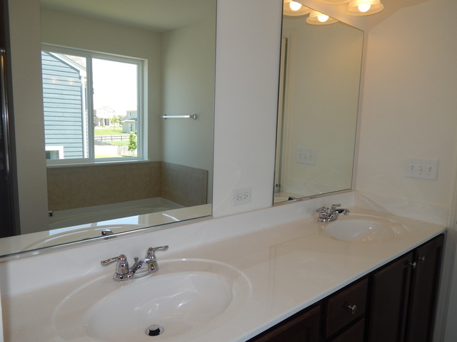 3303 Wanskuck St, Elgin, IL 60124 photo 12