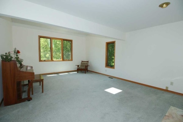 6428 Chickaloon Dr, Mchenry, IL 60050 photo 2
