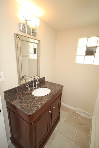 4 N236 8th Ave, Addison, IL 60101 photo 12