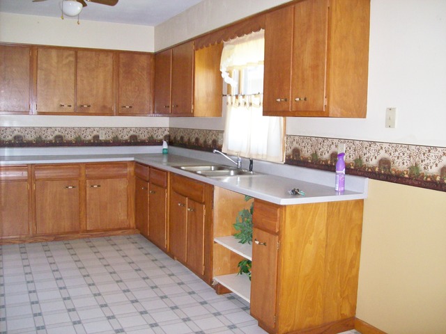 802 E 12th St, Sterling, IL 61081 photo 5