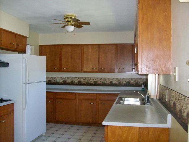 802 E 12th St, Sterling, IL 61081 photo 7