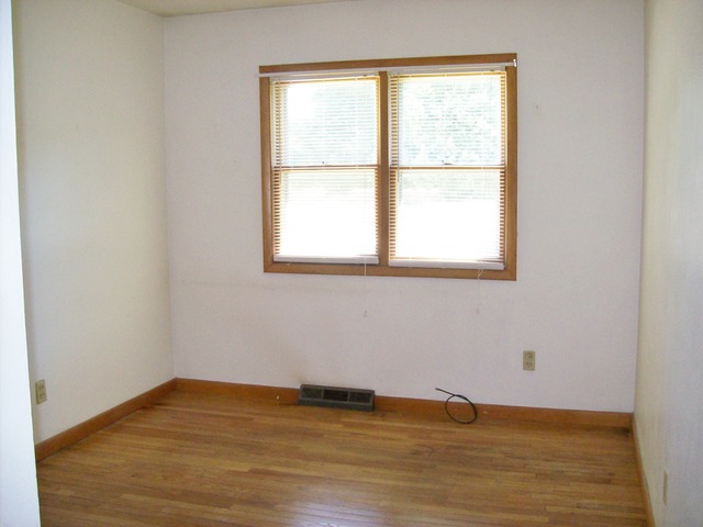 802 E 12th St, Sterling, IL 61081 photo 10