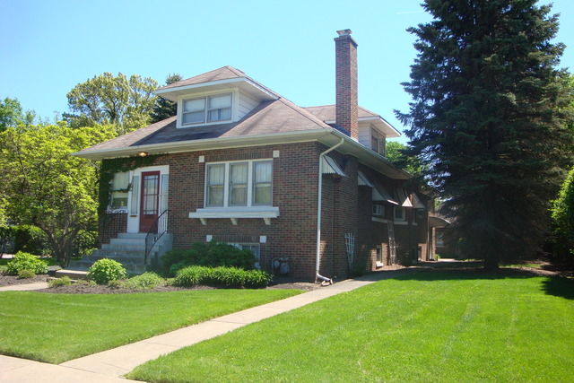 2249 Dewes St, Glenview, IL 60025 photo 1