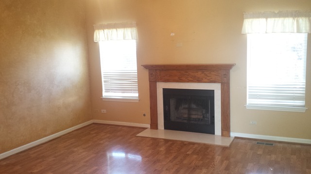 2068 Grovetown Dr, Bartlett, IL 60103 photo 3