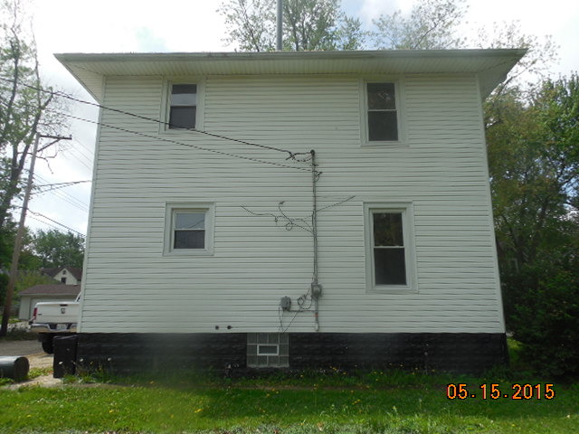 945 Eagle St, Kankakee, IL 60901 photo 2