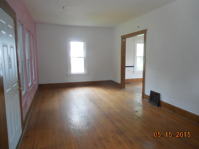 945 Eagle St, Kankakee, IL 60901 photo 4