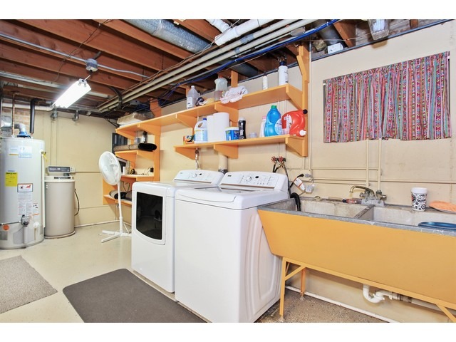 4010 Phyllis Rd, Northbrook, IL 60062 photo 11
