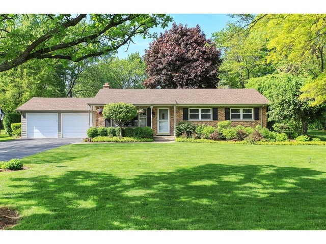 4010 Phyllis Rd, Northbrook, IL 60062 photo 1