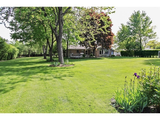 4010 Phyllis Rd, Northbrook, IL 60062 photo 13