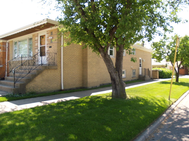 5300 S Mayfield Ave, Chicago, IL 60638 photo 2