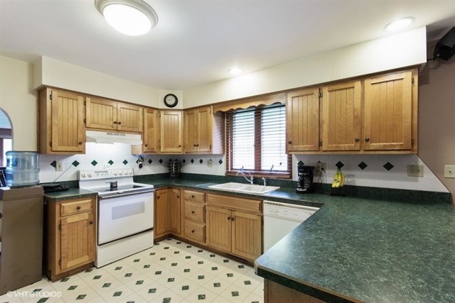 2276 Beverly Dr, Morris, IL 60450 photo 6