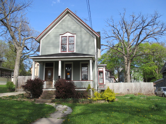133 Hill Ave, Elgin, IL 60120 photo 1