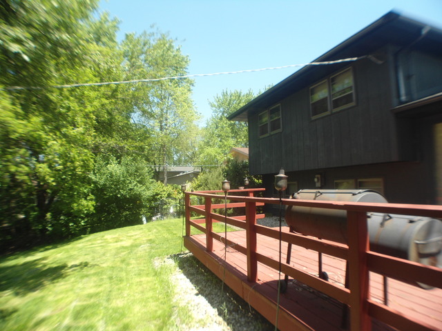 1213 Devonshire Dr, Joliet, IL 60435 photo 2