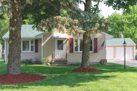 1650 Pine Bluff Rd, Morris, IL 60450 photo 1