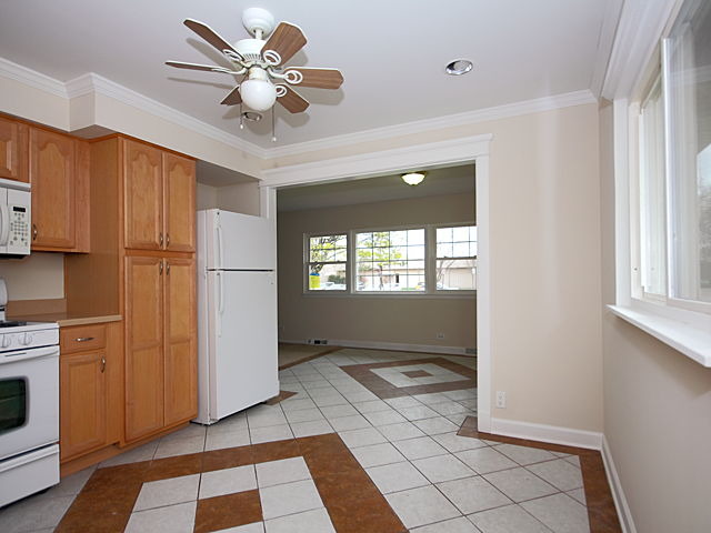 1002 Pitner Ave, Evanston, IL 60202 photo 7