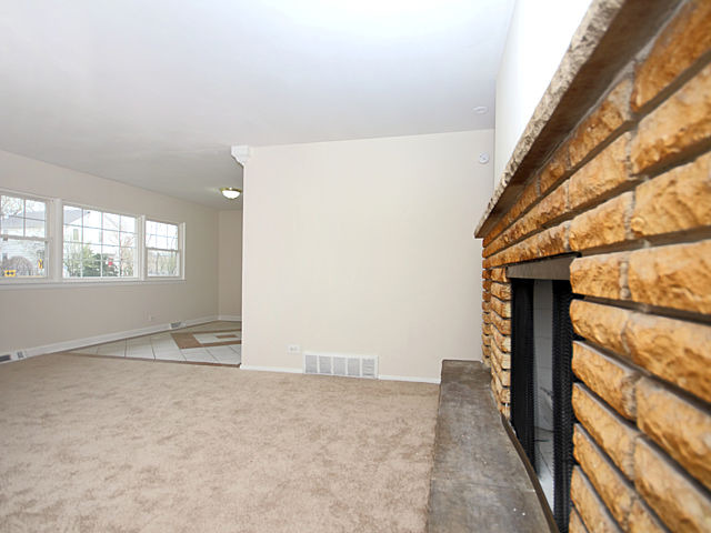1002 Pitner Ave, Evanston, IL 60202 photo 3