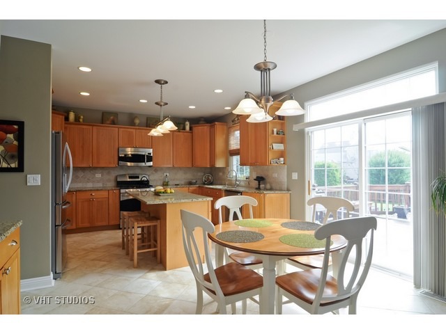 1955 Bordeaux Ct, Wheeling, IL 60090 photo 6