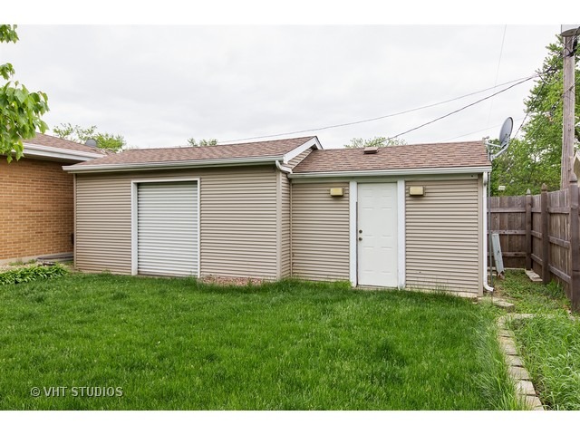 608 E 2nd St, Lockport, IL 60441 photo 14