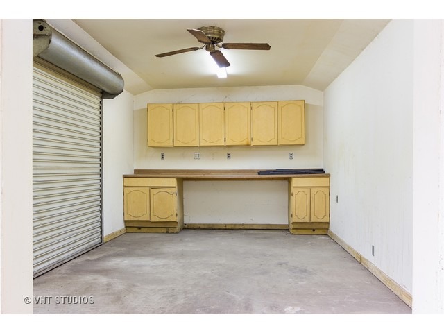 608 E 2nd St, Lockport, IL 60441 photo 12