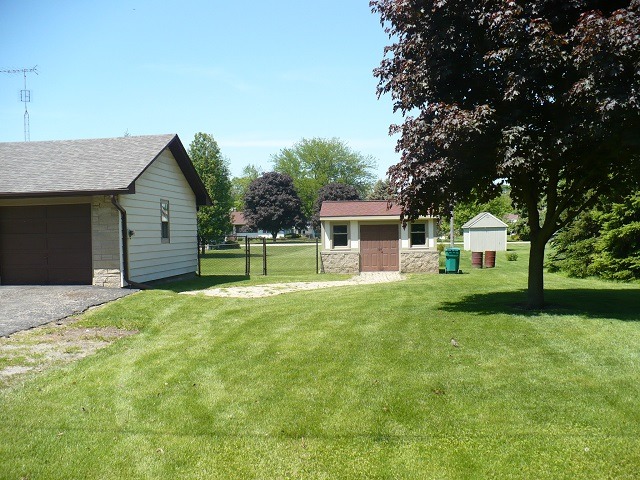 104 E Kelsey St, Malta, IL 60150 photo 18