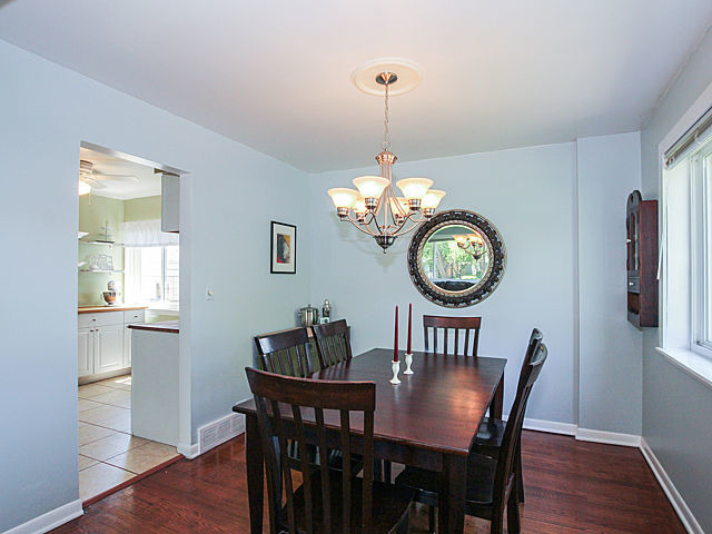 2210 Crain St, Evanston, IL 60202 photo 7