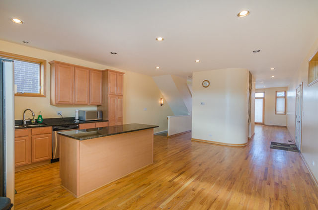 3146 S Stewart Ave, Chicago, IL 60616 photo 5