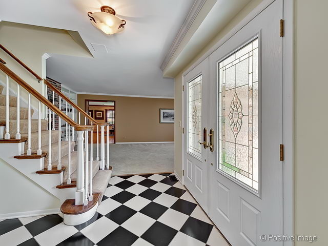502 N Forest Dr, Addison, IL 60101 photo 2