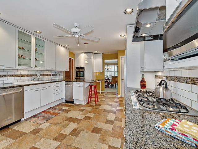 502 N Forest Dr, Addison, IL 60101 photo 4