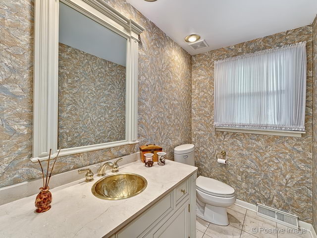 502 N Forest Dr, Addison, IL 60101 photo 11