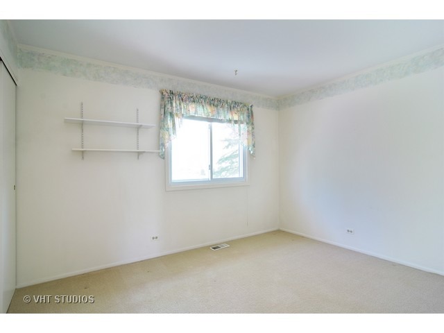 2021 Vermont St, Rolling Meadows, IL 60008 photo 12
