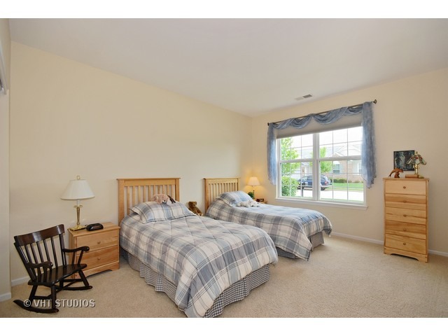 618 Tuscan View Dr, Elgin, IL 60124 photo 12