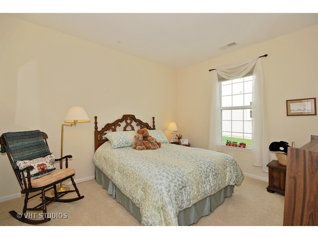 618 Tuscan View Dr, Elgin, IL 60124 photo 13